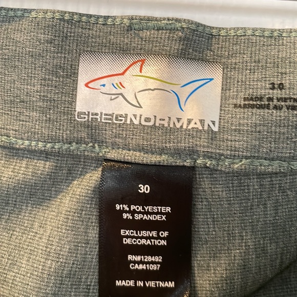 Greg Norman Shorts - Picture 2 of 3